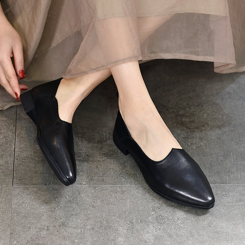 Dame elegante Ballerinas lavet af højkvalitets læder med skridsikker sål og feminin silhuet Stilla