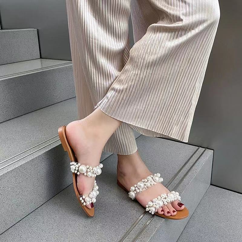 Dame sandaler med elegante perleudsmykningsdetaljer Stilla