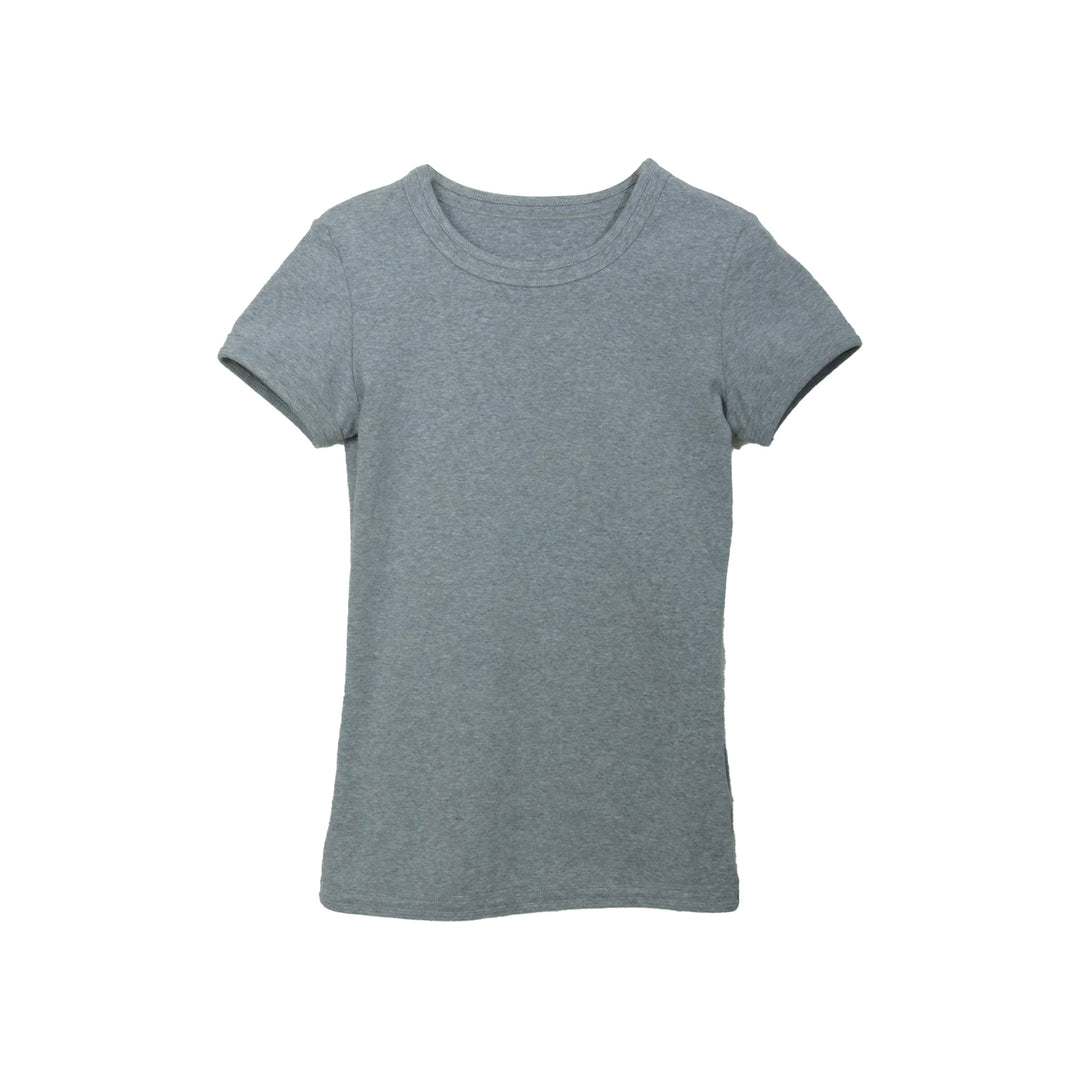 Dame stilfuld top med farverigt strikdesign og sej t-shirt snit Stilla