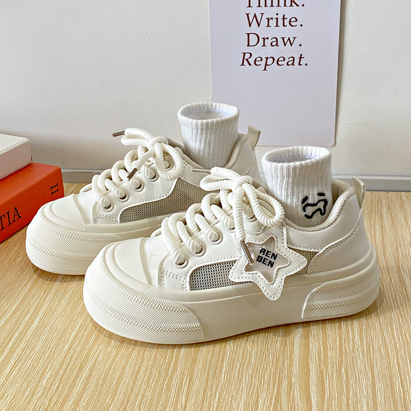 Dame Sneakers med åndbart mesh-overmateriale og trendy plateau sål Stilla