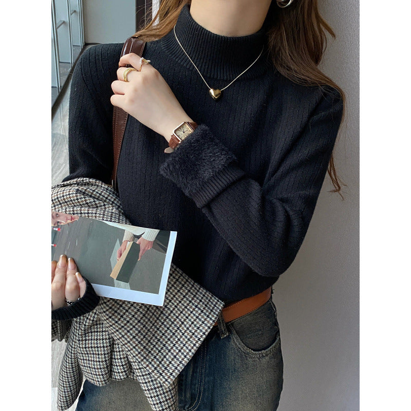 Kvinders sweater med rullekrave og luksuriøs fuzzy kant Stilla