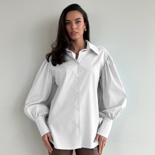 Dame trendy bluse med voluminøse ærmer og moderne snit Stilla