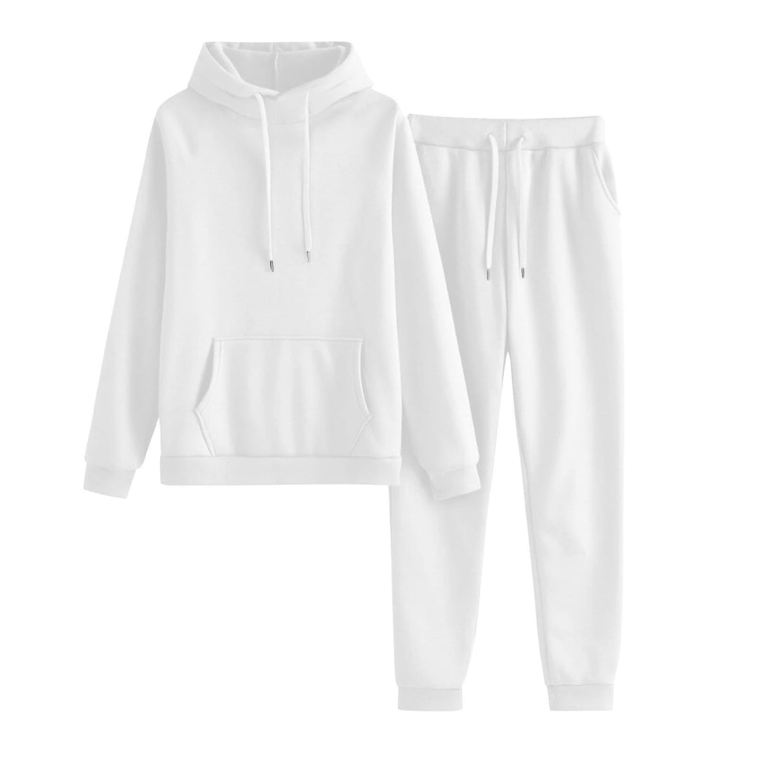 Dame hoodie og jogger sæt i en afslappet pasform med praktiske lommer Skovae