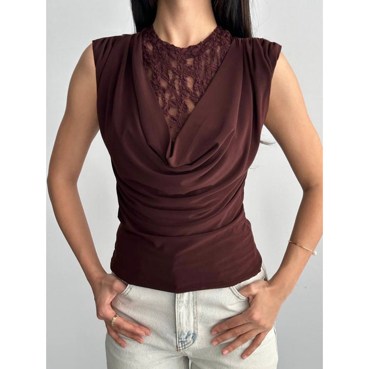 Damer Elegant top med drapering og spidseindsats Skovae