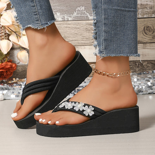 Dame tåsplit-sandaler med glitrende strass-besætning og komfortabel kilehæl Stilla