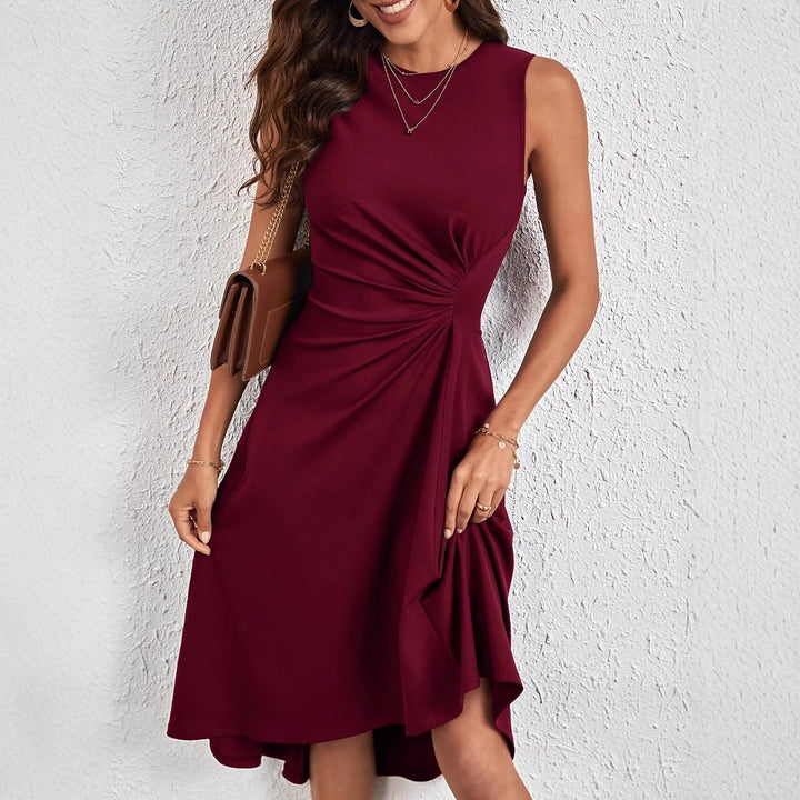 Dame ærmeløs omslagkjole med asymmetrisk kant og elegant drapering Stilla