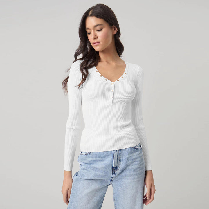 Dame figursyet ribtop med dekorerede knapper Stilla