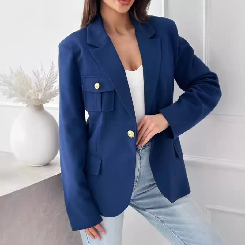 Dame elegant blazer med stilfulde lommer og gyldne knapdetaljer Stilla