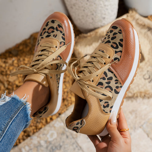 Dame sneakers med leopardmønster og åndbar sål Stilla