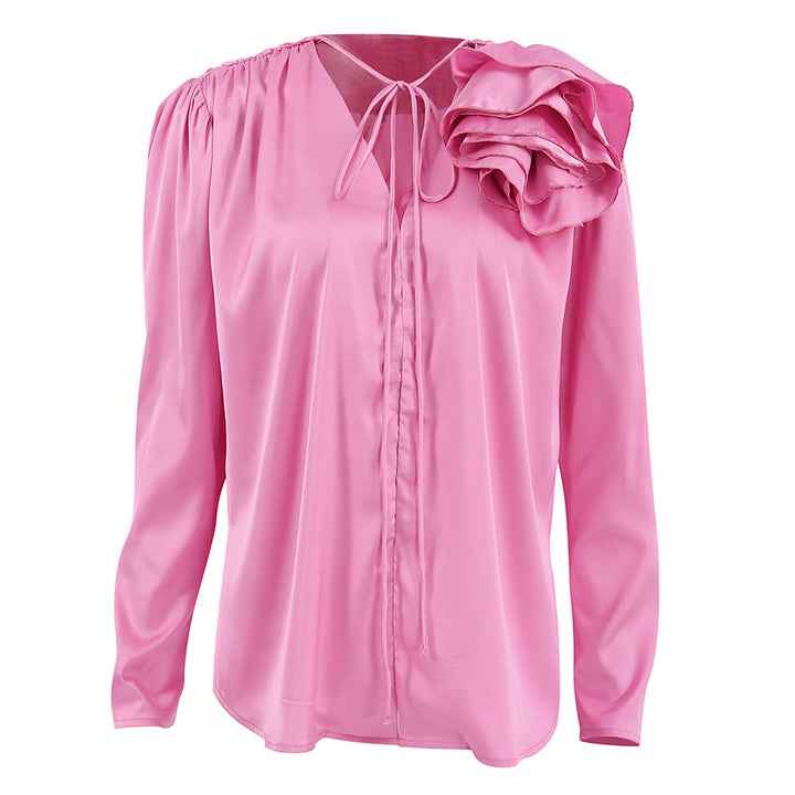 Damebluse med rynkedetaljer og elegant snørebånd Stilla