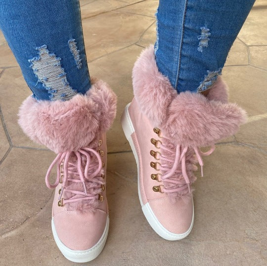 Dame Sneaker-Boots med hyggelig kunstpelskrave og trendy snørredetaljer Stilla