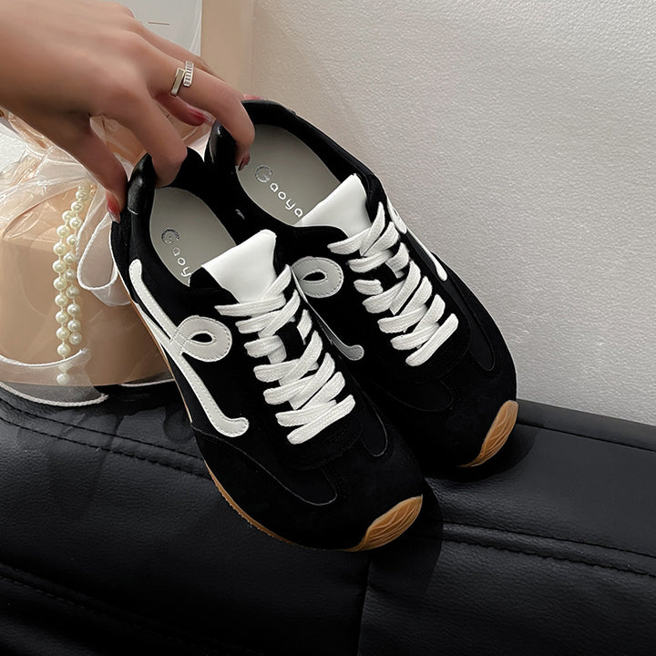 Dame Komfortable Sneakers i moderne, sporty design med stabil sål og åndbare egenskaber Stilla