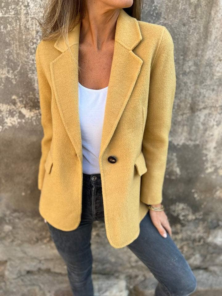 Dame elegant blazer med moderne snit og praktiske lommer Stilla