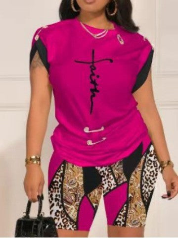 Dame Moderne top med kreative draperingsdetaljer Skovae