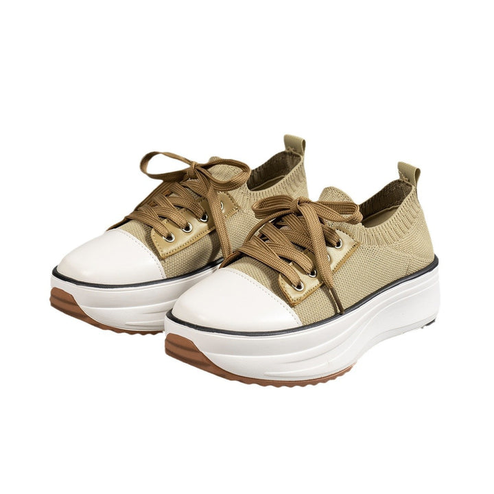 Dame Plateau-Sneakers med åndbart strikoverflade og fleksibelt såleprofil Stilla