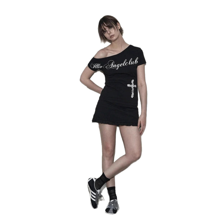 Dame Off-Shoulder T-Shirt med korsmotiv Skovae