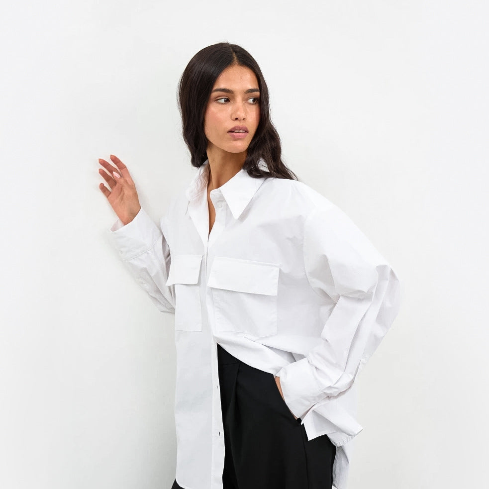 Dame Oversized Skjorte med påsyede lommer og moderne snit Stilla