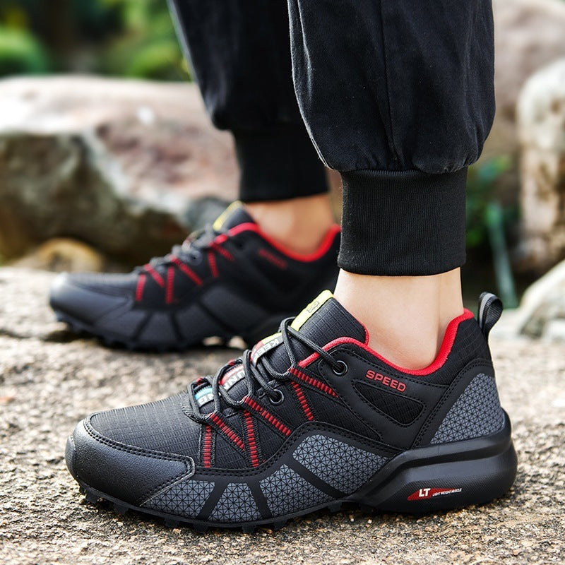 Herren nan robust Trailrunning- og Outdoor-sneakers med grepvennlig multiterræn-profil sål, forstærket tåhætte og bungee-snøring Skovae