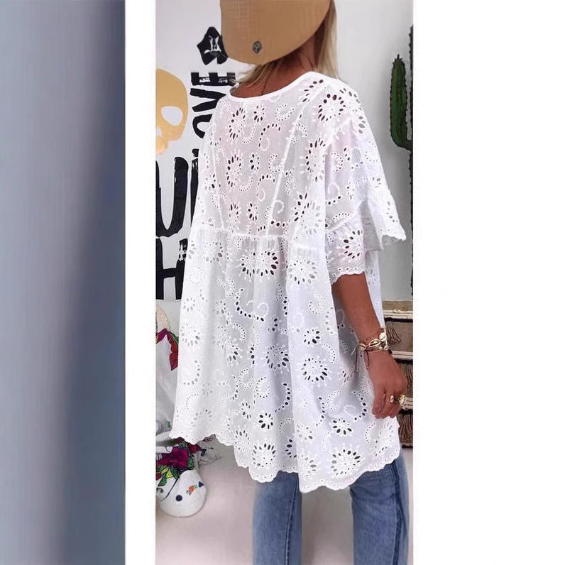 Dame bomuldsbluse med spidsspidsdetaljer og afslappet snit Stilla