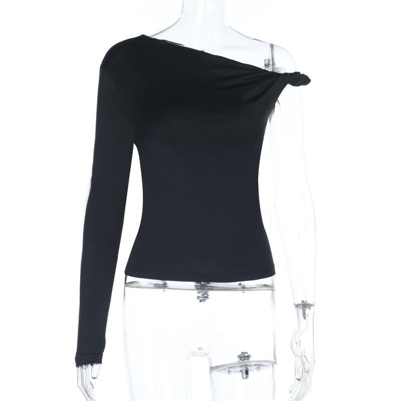 Dame asymmetrisk langærmet top med off-shoulder design Skovae