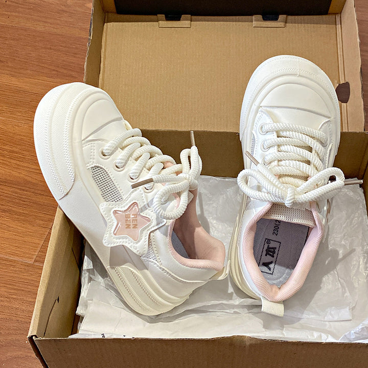 Dame Sneakers med åndbart mesh-overmateriale og trendy plateau sål Stilla