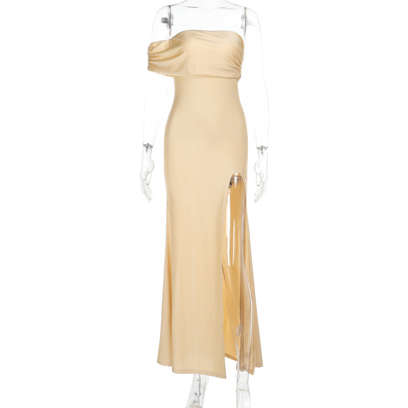 Dame off-shoulder maxikjole med elegant drapering og høj split Skovae