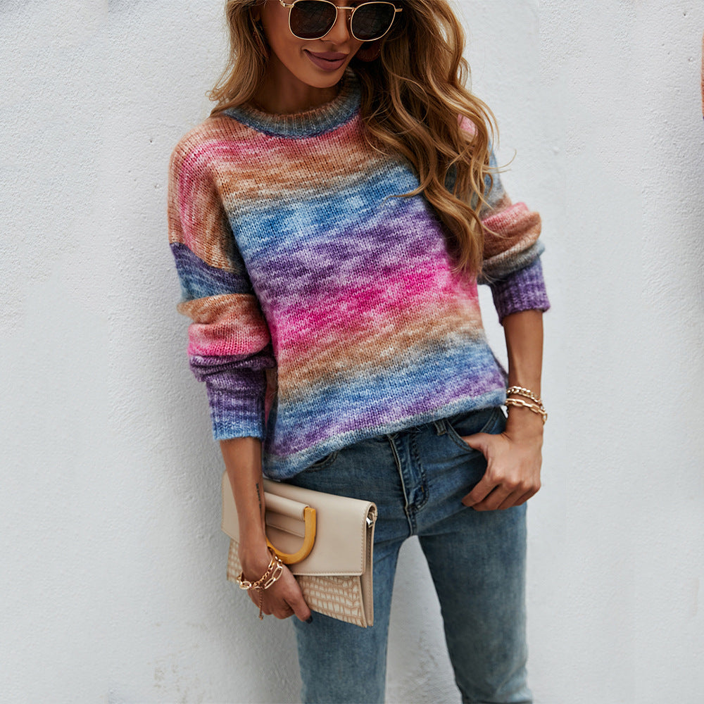 Damers fashionable sweater med unik farvegradient Stilla