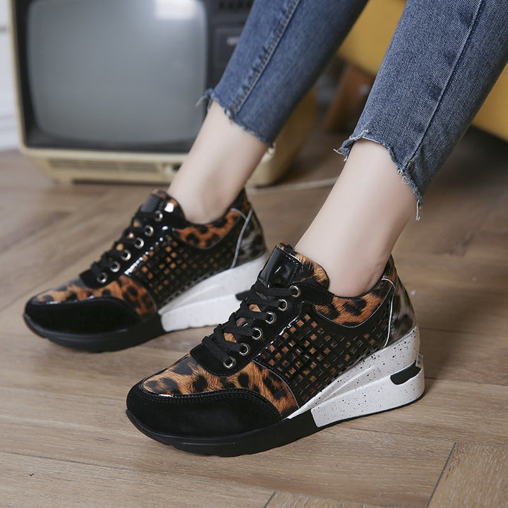 Damer Sneakers med moderne netdesign og glitrende accenter Stilla
