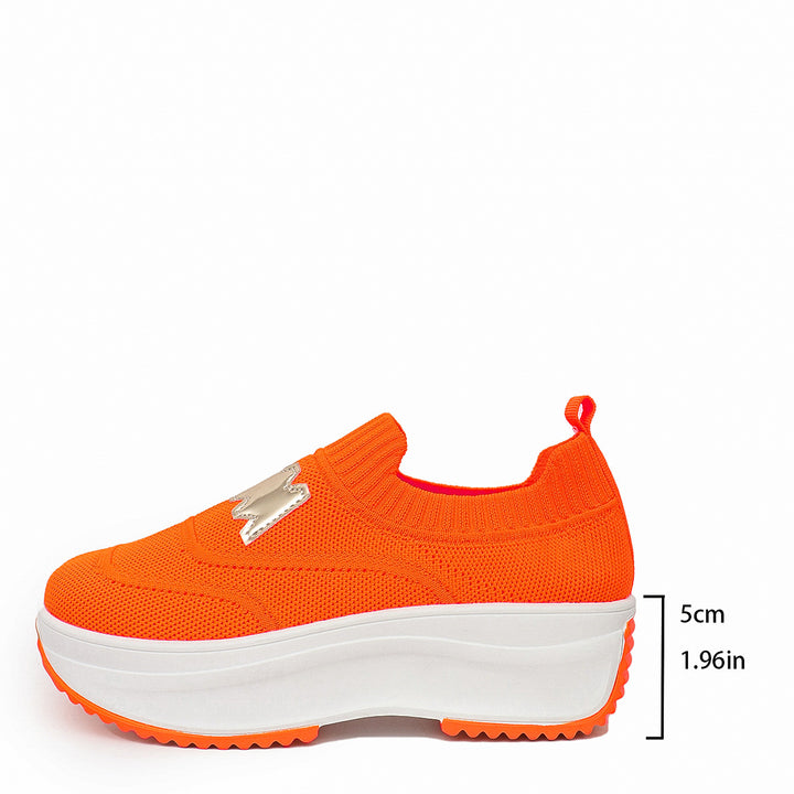 Dame Sneakers med fleksibelt netmateriale og moderigtigt plateau Stilla