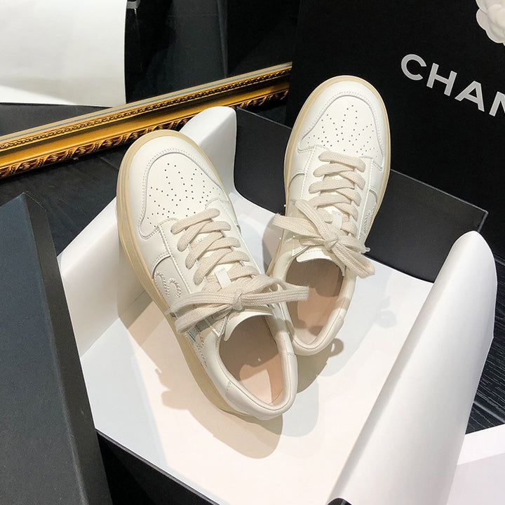 Dame Sneakers i urban design med floral applikationsdetalje og komfortabel sål Stilla