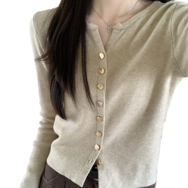 Kvinde elegant cardigan med knapdetalje og blødt materiale Stilla