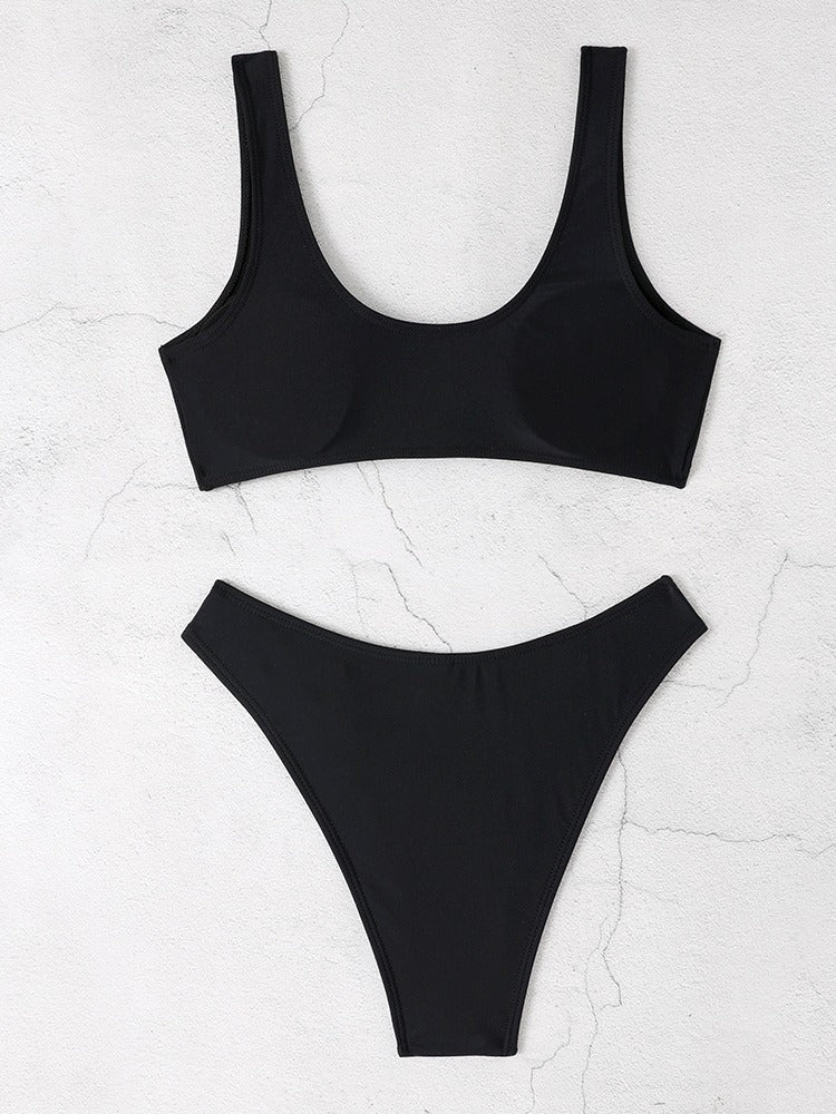 Dame bikini-sæt med stilfuld cut-out og elegant detalje Stilla