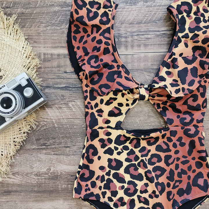 Dame One-piece badedragt med floral cut-out og ruffle detaljer Stilla