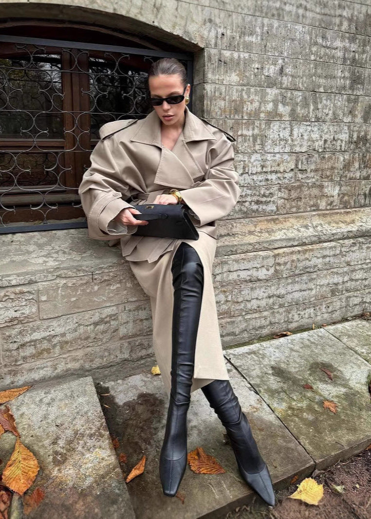 Stilla | Bælte cropped trenchcoat