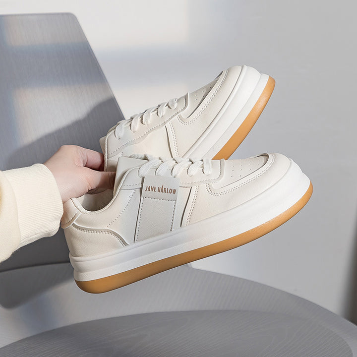 Dame Sneakers i minimalistisk design med åndbare overmaterialer og skridsikker sål Stilla