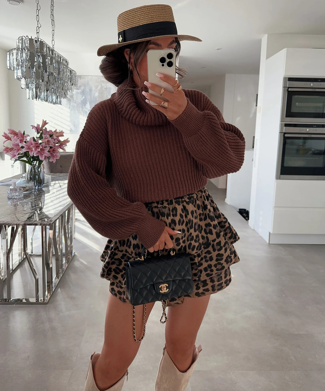 Kvinders chunky strikket sweater med høj krave og bredskårede ærmer Stilla