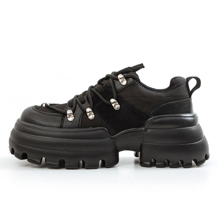 Damer Chunky Sneakers med robust profil og fashionable accenter Stilla