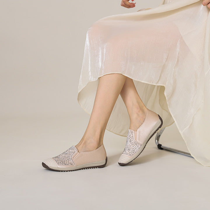Dame Slip-On sko med funklende strass-applikationer og polstret indersål Stilla