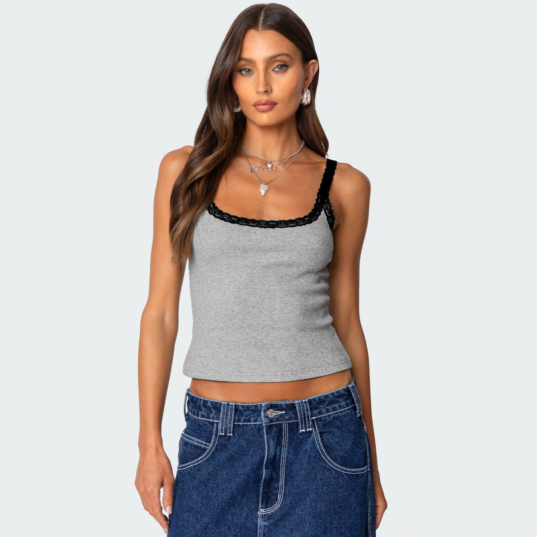 Dame Crop-Top med forførende spidskant og tætsiddende snit Stilla