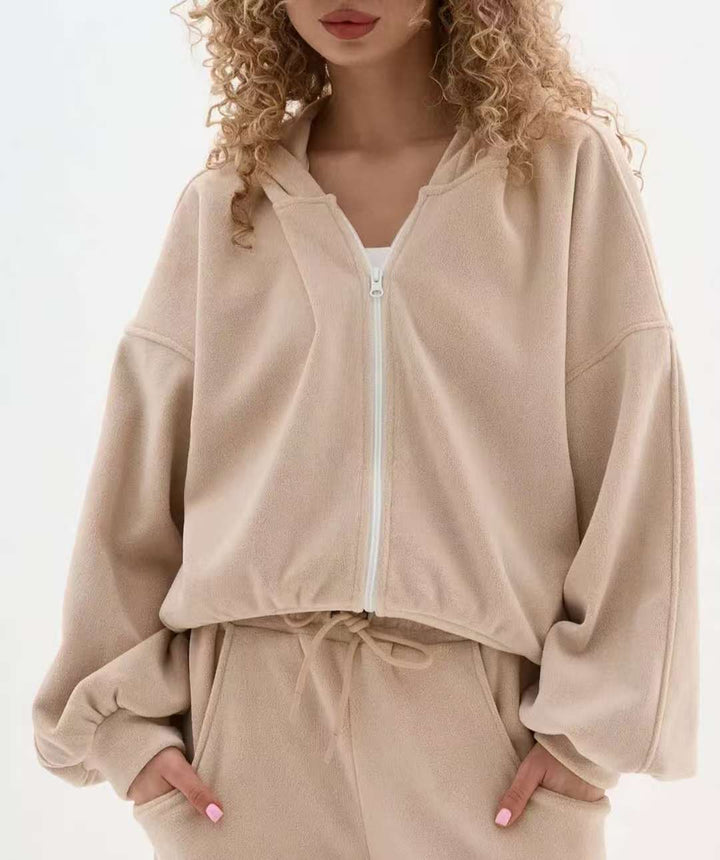Kvinders cropped hoodie jakke lavet af blødt fleece med lynlås Skovae