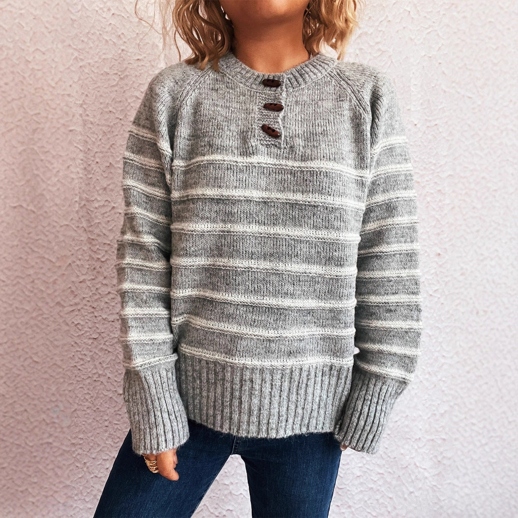 Kvinder mønstrede strikkede sweater med knapdetaljer og vid hals Stilla