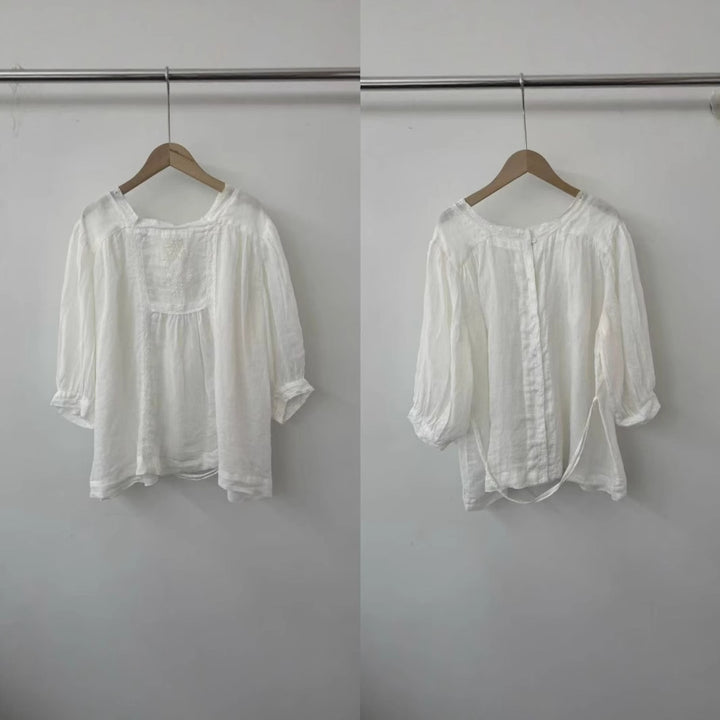 Femme Let Broderet Bluse Stilla