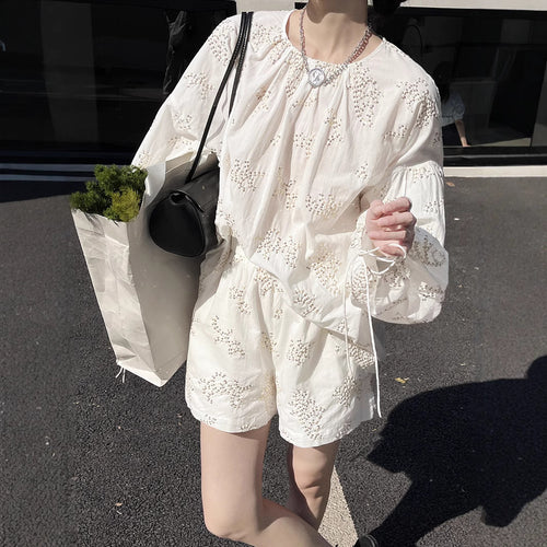 Damer legesyg bluse med detaljer i fin broderi Stilla
