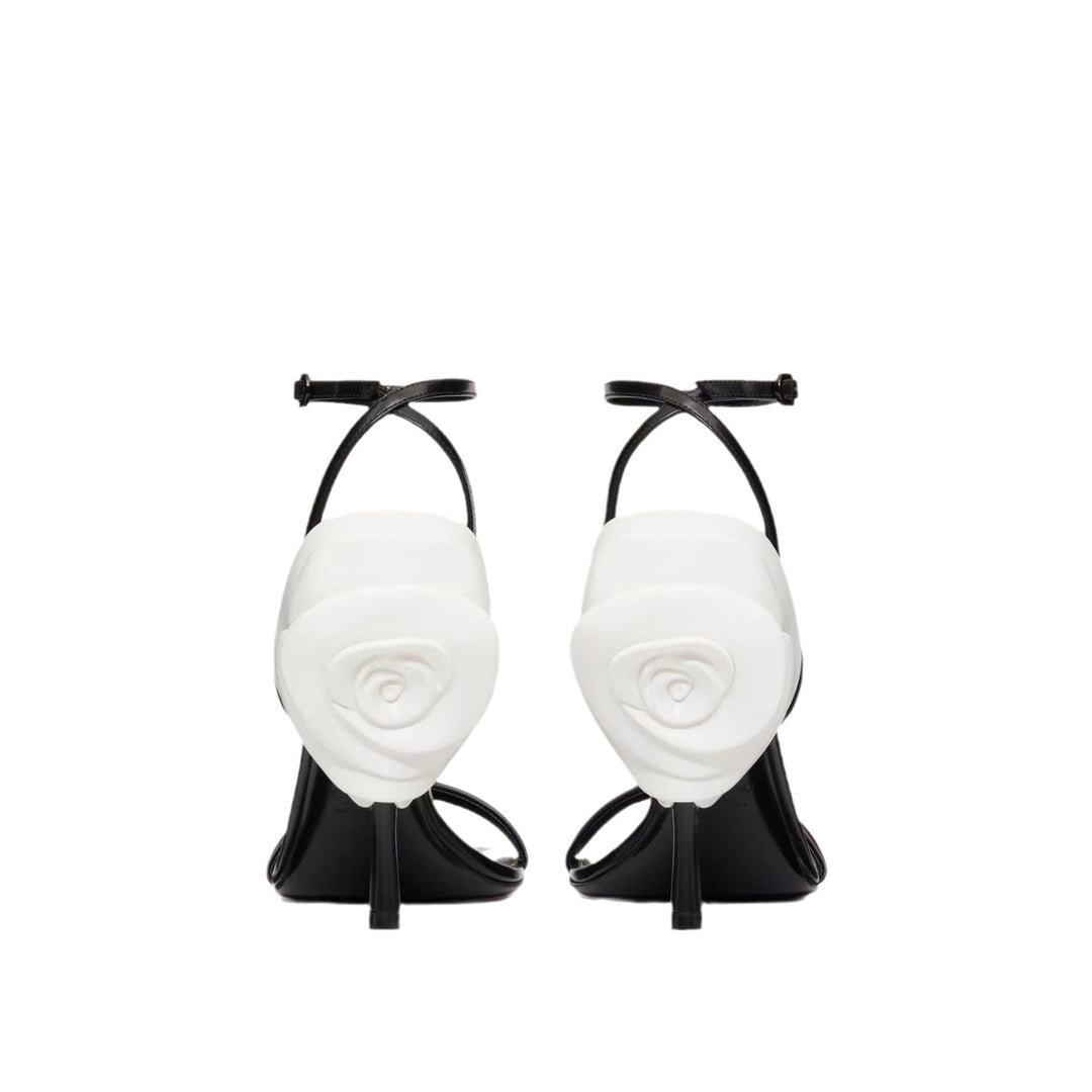 Femme Åben-Toe Stiletto-Hæle med skulpturelt Detalje Stilla