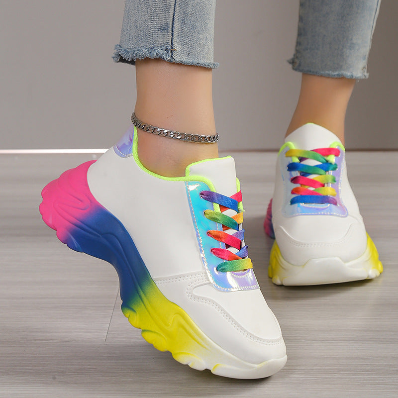 Dame Sporty Sneakers med farverige snørebånd og farvegradient Stilla