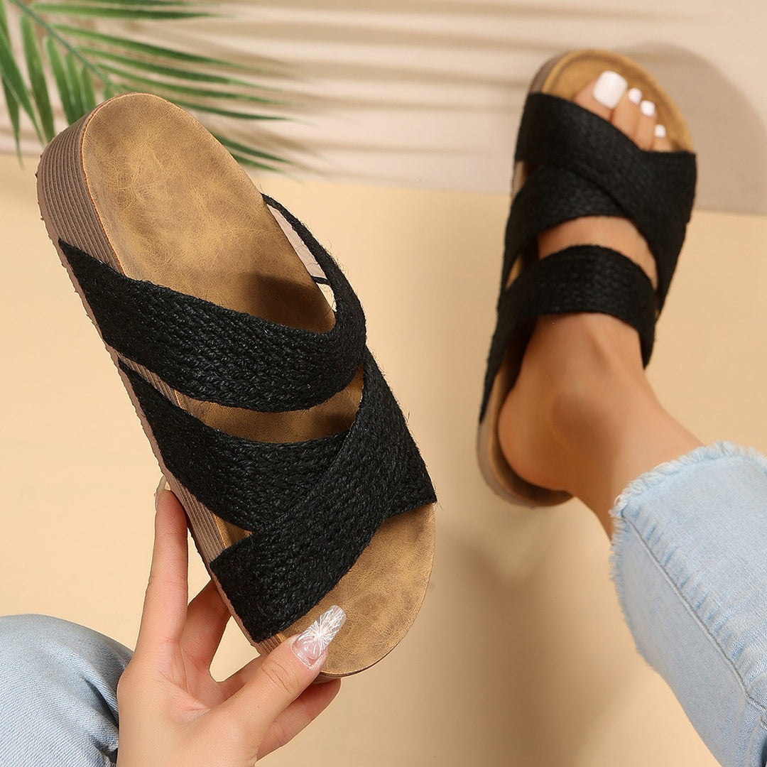 Dame Komfortable Wedge-Pantoletten med elegante flettede elementer Stilla