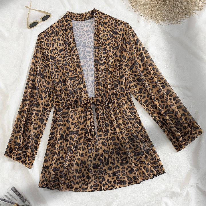 Dame luftig strandoverdel med trendy leopardprint Skovae