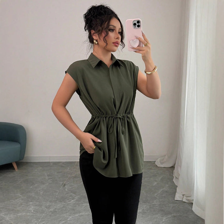 Dame afslappet bluse med figursyet snit Skovae