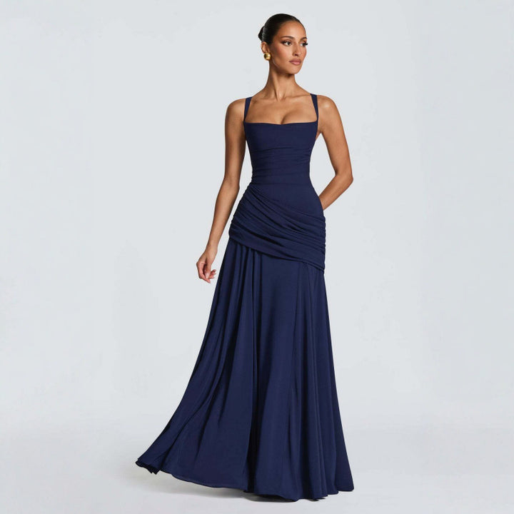 Damen Maxikleid mit dekorativen Rüschendetails und eleganter Taillierung Skovae