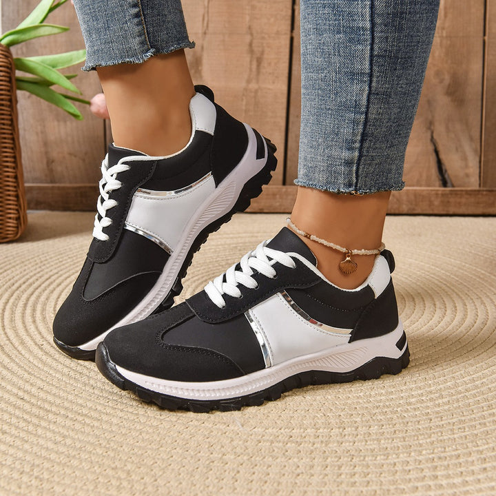 Dame Sporty Sneakers med skridsikker sål og åndbart overmateriale Stilla
